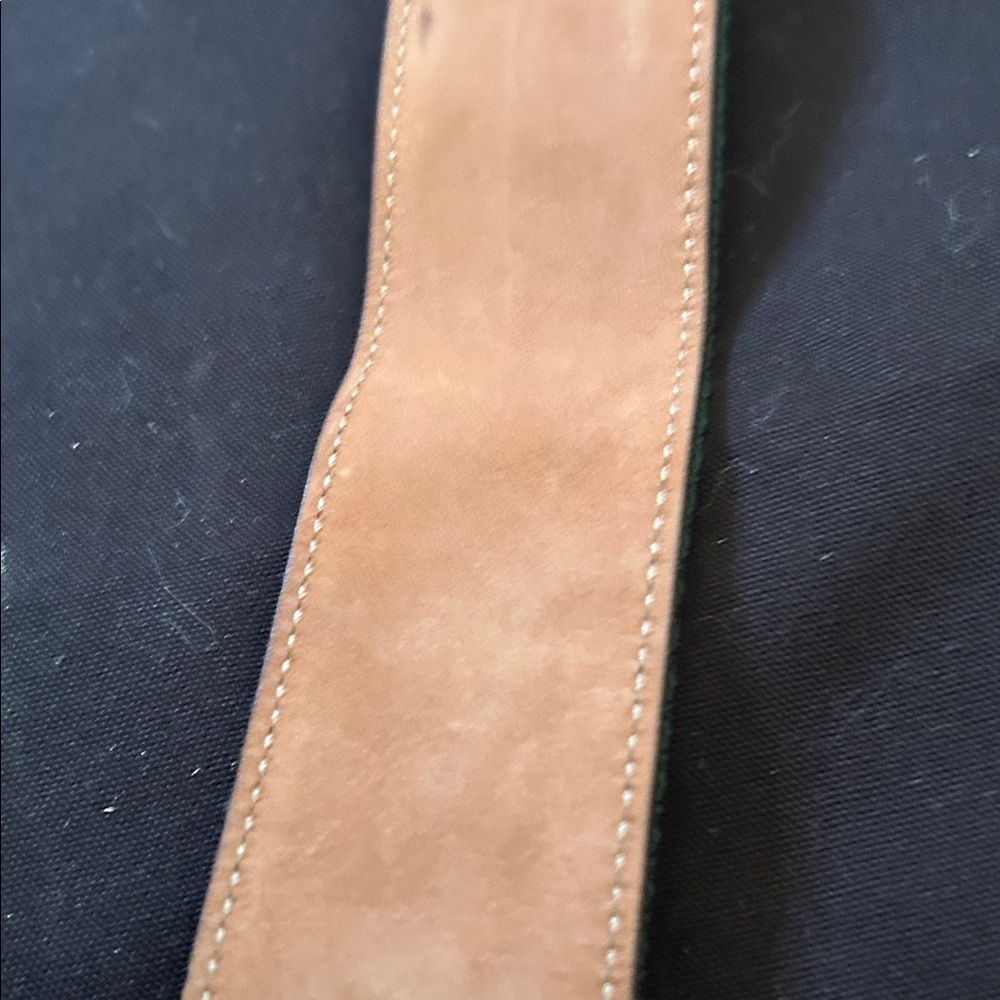 Gucci Leather Belt with Gucci dust bag - Picture 10 of 13